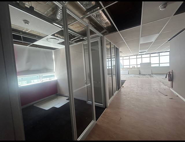 1,344M² OFFICE TO LET IN CLAREMONT